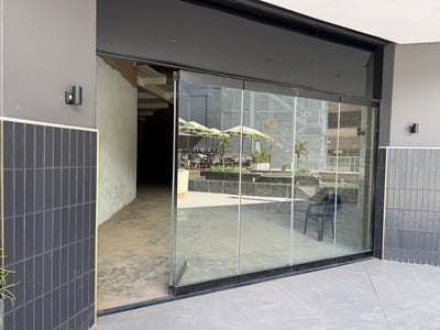 Retail space of 230 m² available To Let in Rosebank Quarter, Johannesburg