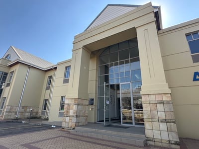 A-Grade Office Space To Let, 3,278 m² in Sandton Central, Gauteng