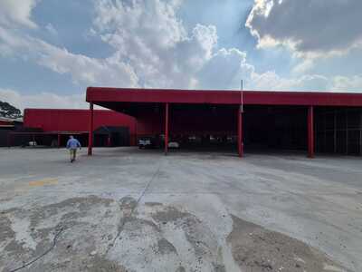 Industrial property to let: 2,800 m² in City Deep, Johannesburg