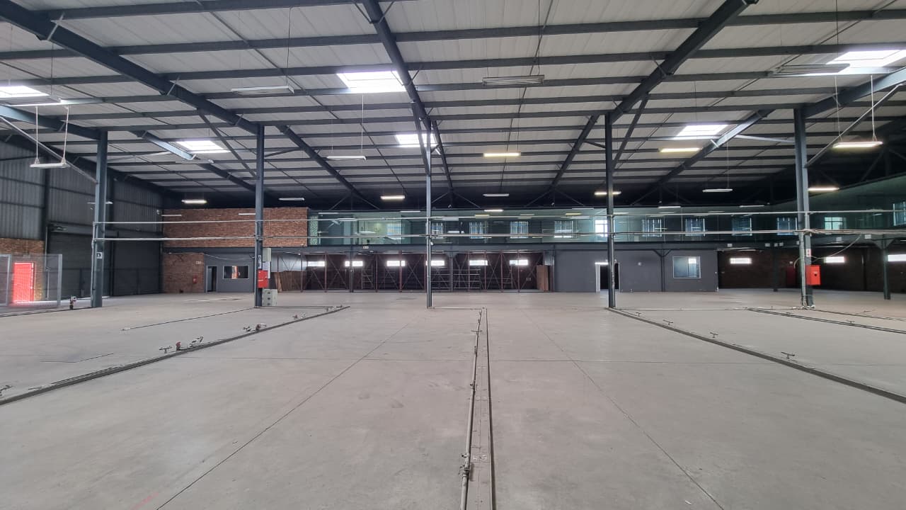 2,369 m² High-Capacity Industrial Facility in Jet Park
