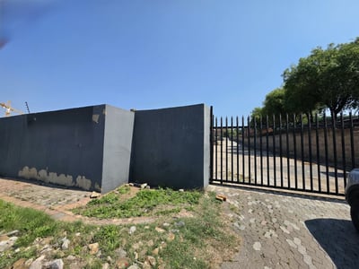 Industrial Property To Let: 22,489 m² in Chamdor, Krugersdorp, Gauteng