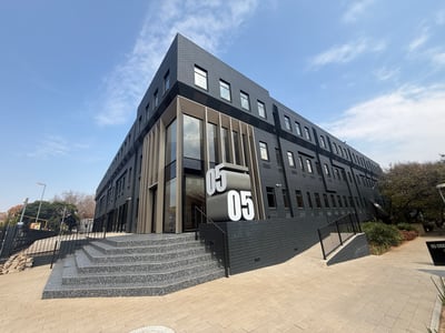 Office To Let - 348 m² A-Grade Office in Rosebank, Johannesburg