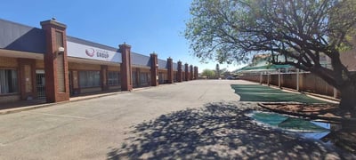 Industrial Property To Let - 1,140 m² in Benoni Central, Gauteng