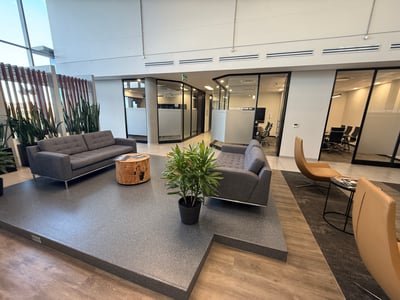 Office space To Let: 968 m² in P-Grade building, Rosebank, Johannesburg