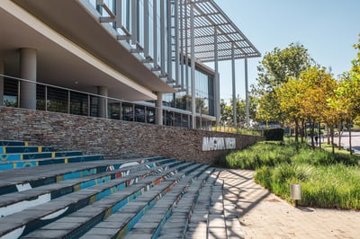 AAA-Grade 2941m2 Office Space TO LET in Premium Waterfall Building