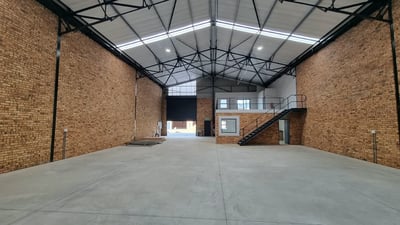 Industrial Property For Sale: 395 m² in Bartlett, Boksburg, Gauteng