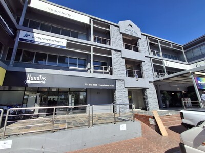 B-Grade Office Space To Let: 200 m² in Bellville, Tyger Valley, Western Cape