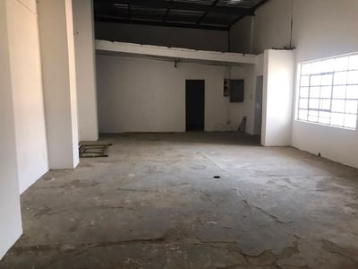 Industrial Property To Let: 705 m² in Stafford, Johannesburg, Gauteng