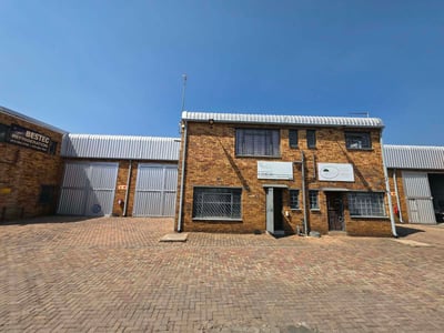 Industrial Property For Sale: 500 m² in Robertville, Roodepoort, Gauteng
