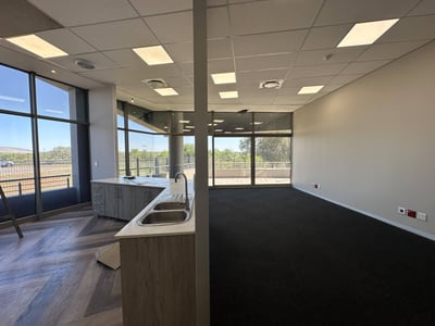 Office To Let, 334m² in Byls Bridge, Centurion Central, Gauteng