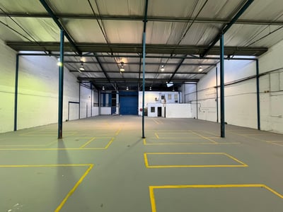 Industrial Property To Let: 759.31 m² in Steel Park, Cape Town